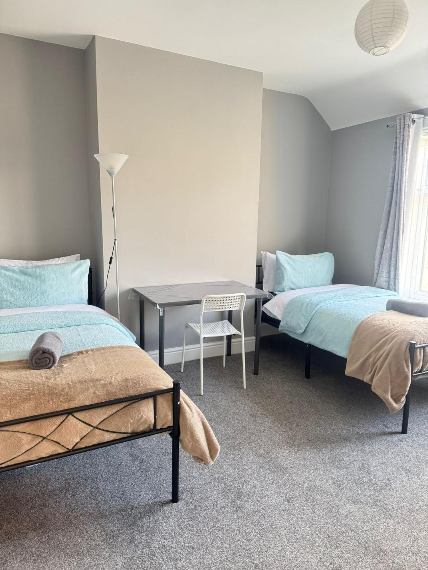 Shirley House 6, Guest House, Self Catering, Self Check In With Smart Locks, Use Of Fully Equipped Kitchen, Close To City Centre, Ideal For Longer Stays, Excellent Transport Links サウサンプトン エクステリア 写真